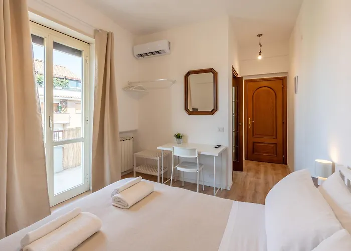 - Pigneto Konukevi 4*
